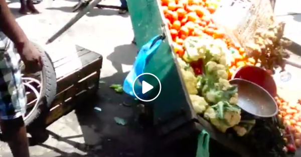 New Video Evidence Indicates Vegetable Seller Overturned Cart Himself After Authorities Asked Him To Move It
