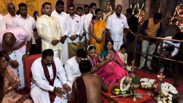 Mahinda Rajapaksa&#039;s Youngest Son Rohitha And His Bride Tatyana Engage In Hindu Wedding Rituals Ay Mayurapathi Kovil