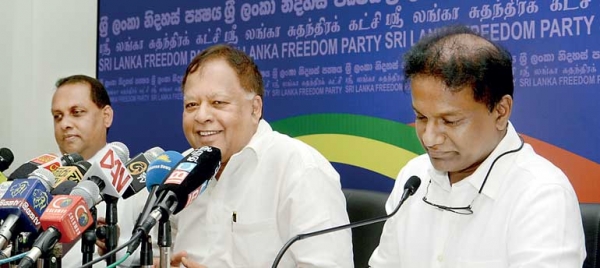 SLFP Minister Amunugama Currently Preparing Policy Document With UNP On Future Of Unity Government