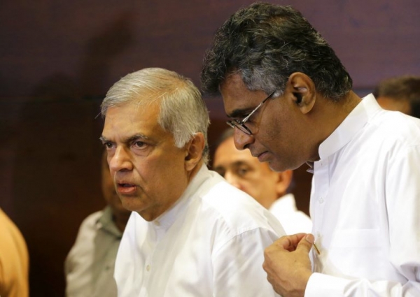 UNP Holds Another Round Of Discussions With Foreign Diplomats: Briefs Them On Sirisena&#039;s Refusal To Appoint RW As PM