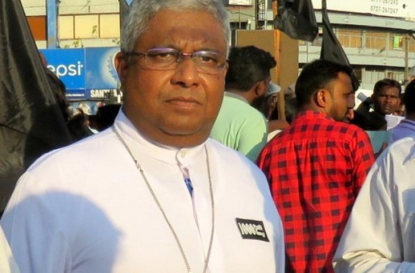 PM Meets Bishop Asiri Perera Over Palm Sunday Attack In Anuradhapura: Esnures Police Security For Good Friday And Easter Sunday Masses