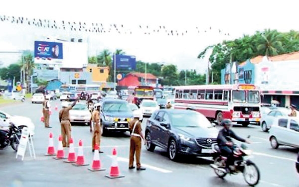 President Sirisena Instructs Security Forces Not To Close Roads To Facilitate VIP Movements: Says Public Inconvenienced By VIP Convoys