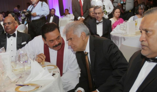 Did Mahinda Actually Call Ranil And Asked To Remain In Post? Former President Artfully Dodges the Question