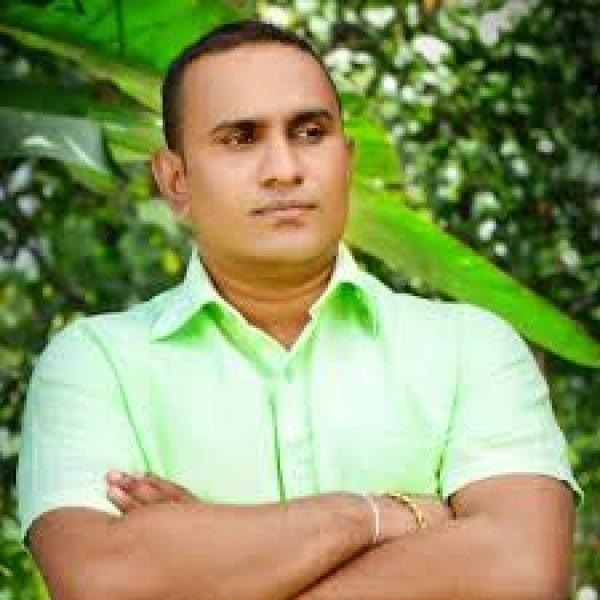 Police Officer Of Narcotic Division Assaulted By UNP MP Chaminda Wijesiri