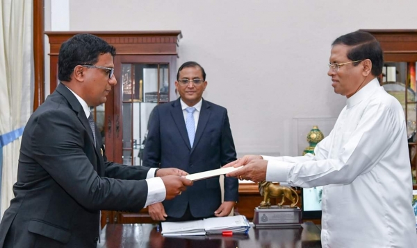 President Sirisena Shuffles Newly-Appointed Provincial Governors: Keerthi Tennakoon Transfered To South: Marshal Perera New Governor Of Uva