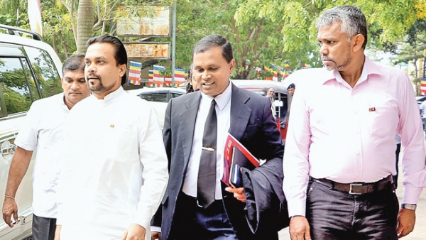 Arrest Warrants Issued On Wimal Weerawansa And Jayantha Samaraweera For Failing To Appear Before Court Over Corruption Case