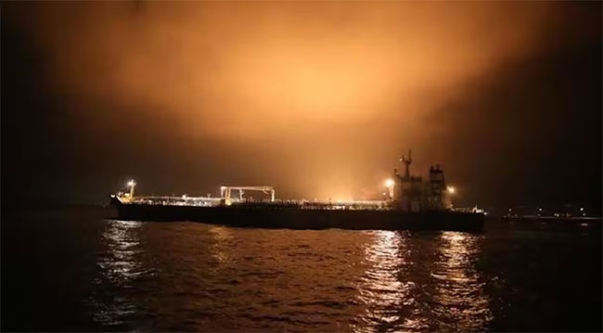 Oil Tanker Capsizes Off Oman Coast, 16 Crew Members Missing including 3 Sri Lankans