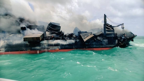 MV XpressPearl Sinking: Resultant Oil Leak Could Spread To Dikowita And Negombo