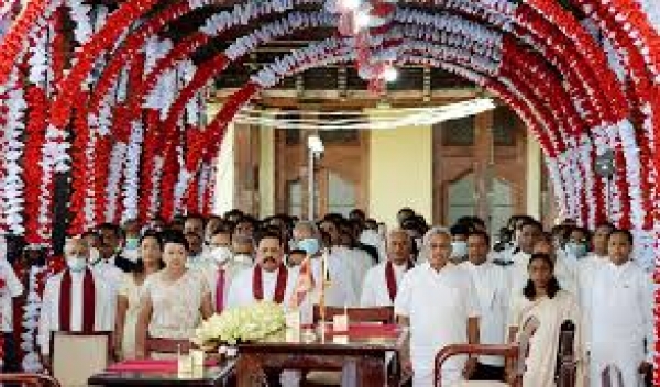 About 70 Cabinet And State Ministers Request Official Residences In Colombo