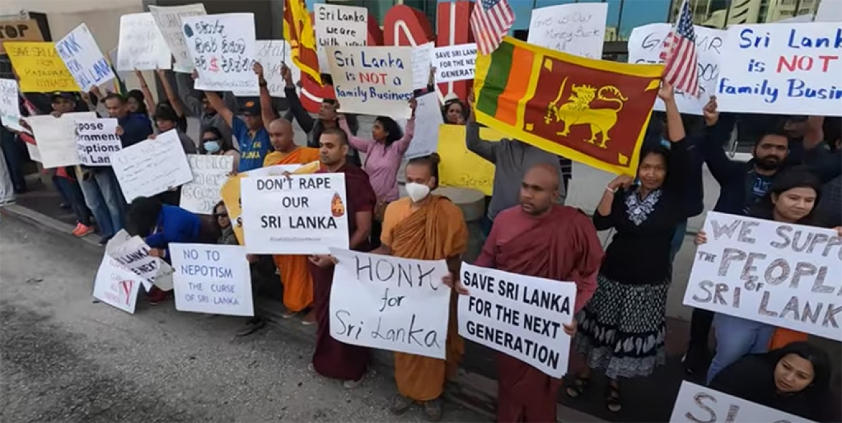 Sri Lankans Stage Protest Near CNN Headquarters Atlanta Expressing Solidarity With Fellow Countrymen