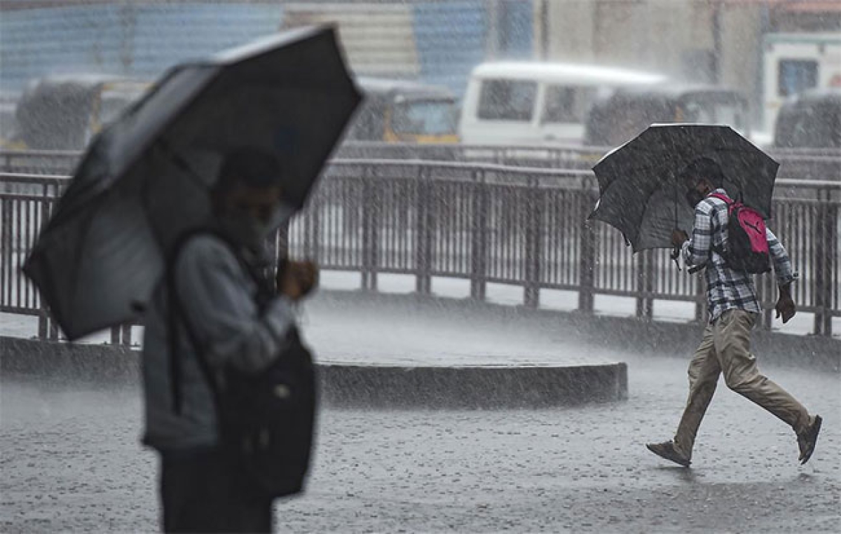  Multiple Areas to Experience Showers and Strong Winds