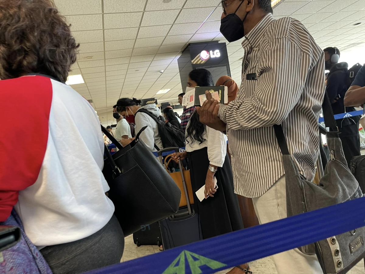 One hour wait for BIA passengers at immigration due to three day long unresolved computer glitch