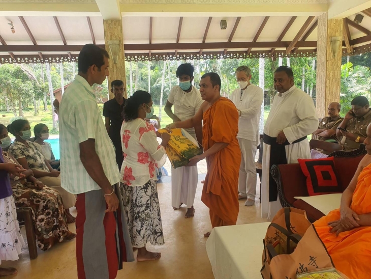 Thailand’s Golden Jubilee Temple donates dry rations to underprivileged in SL