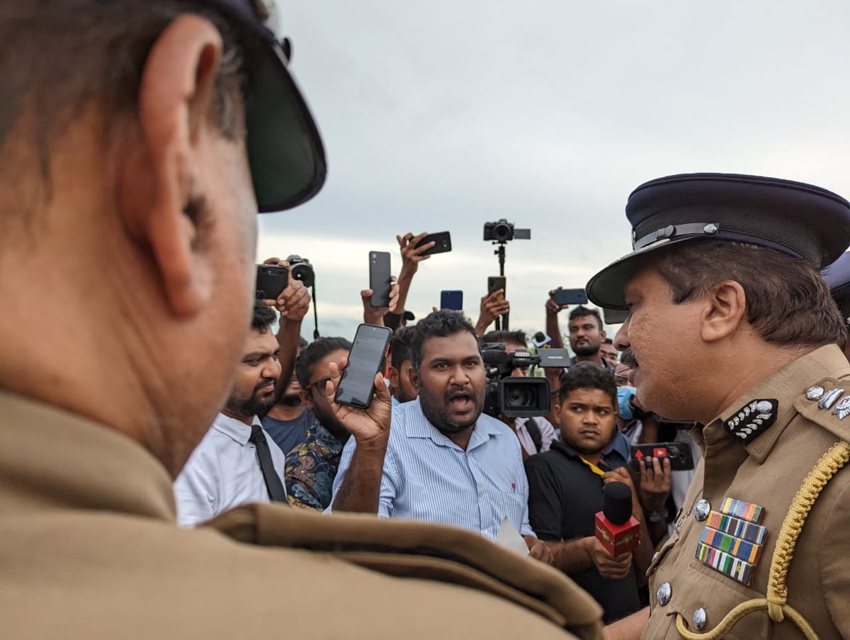 ASP Nalinda Dilruk &amp; SSP Roshan Dias issued summons for blocking peaceful protest