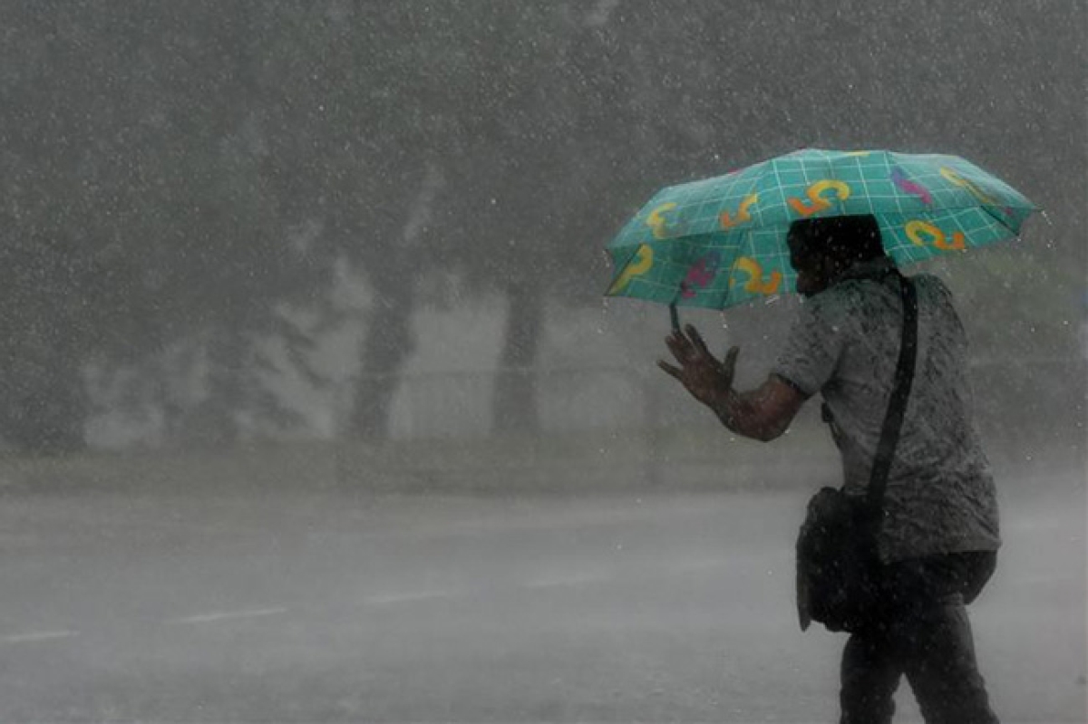 Heavy Showers and Strong Winds Expected in Parts of the Country
