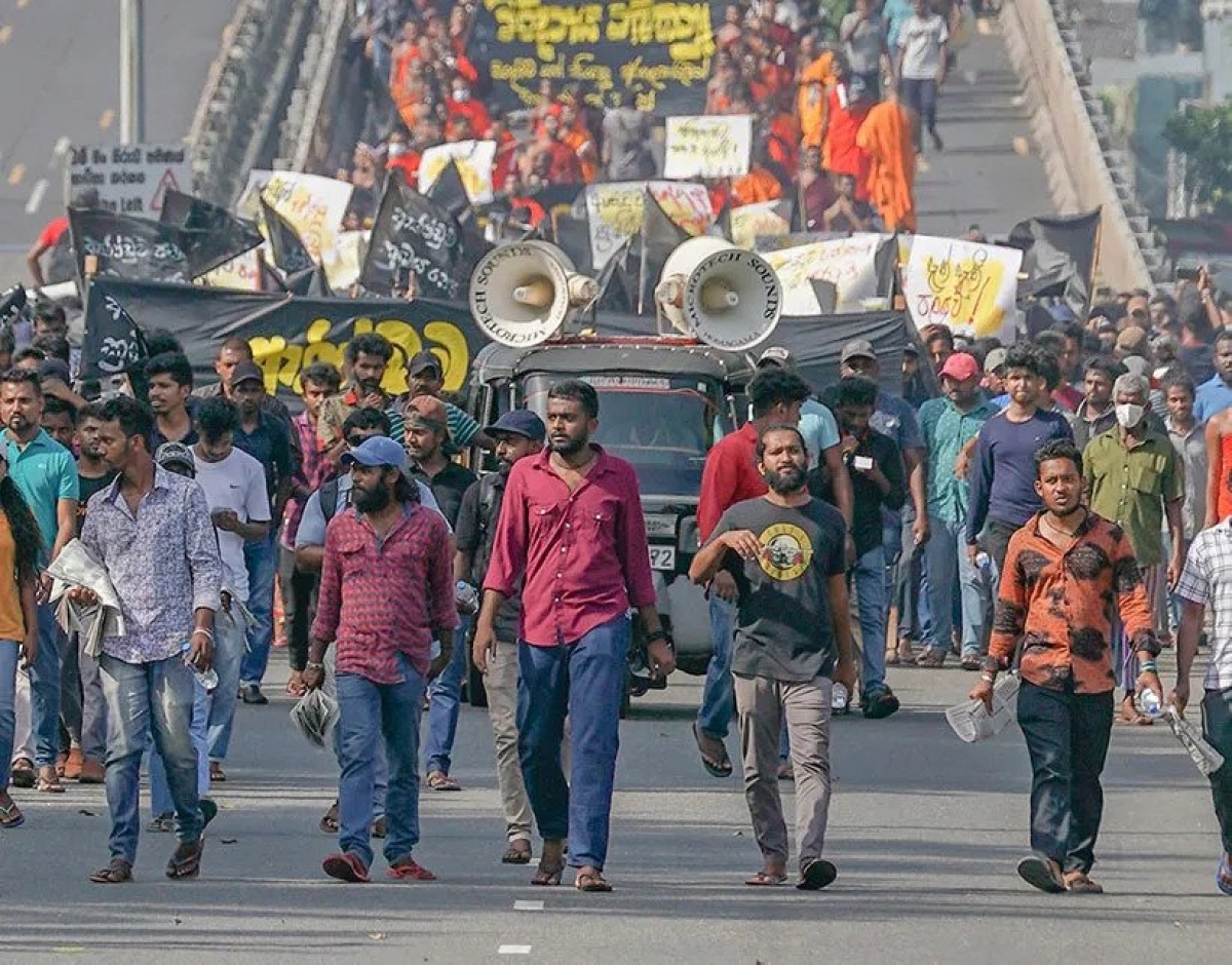 Ranila Go! : IUSF protest in Colombo today