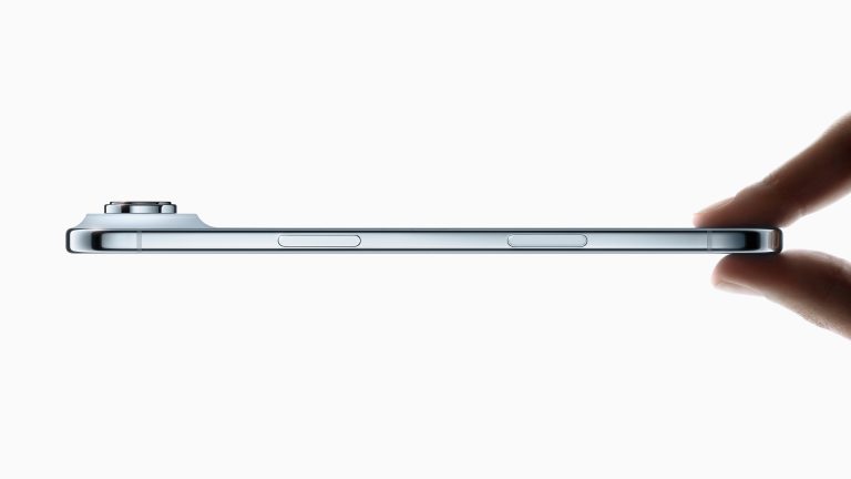 Hand Gesture in Korean iPhone 17 Air Ads Removed to Prevent Boycott Risk